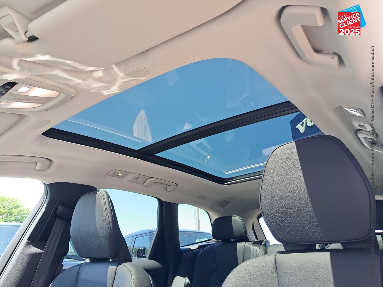Véhicule neuf VOLVO XC60 T6 HYBRIDE RECHARGEABLE 253 + 145CH ULTRA STYLE DARK GEARTRONIC 8 AWD chez Volvo Strasbourg