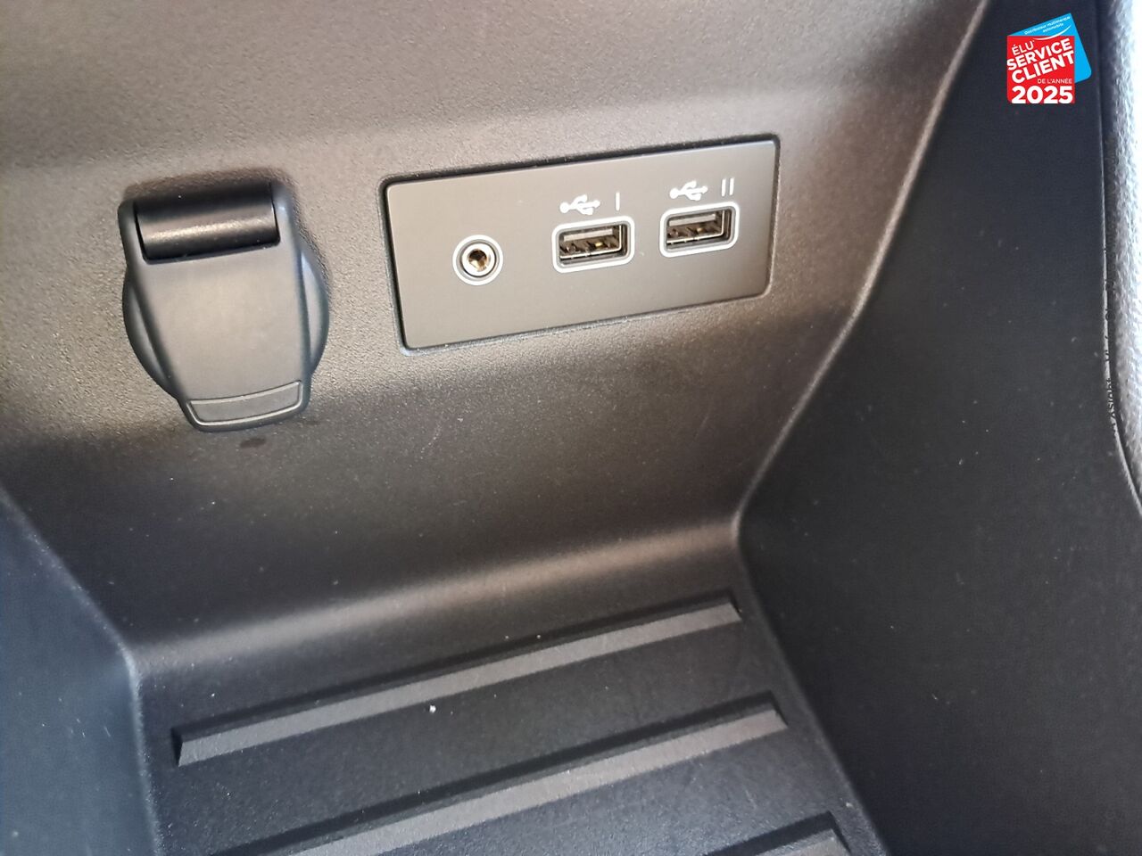 Véhicule d'occasion RENAULT CLIO 1.0 TCE 90CH EVOLUTION GPS chez Opel Saint-Dizier