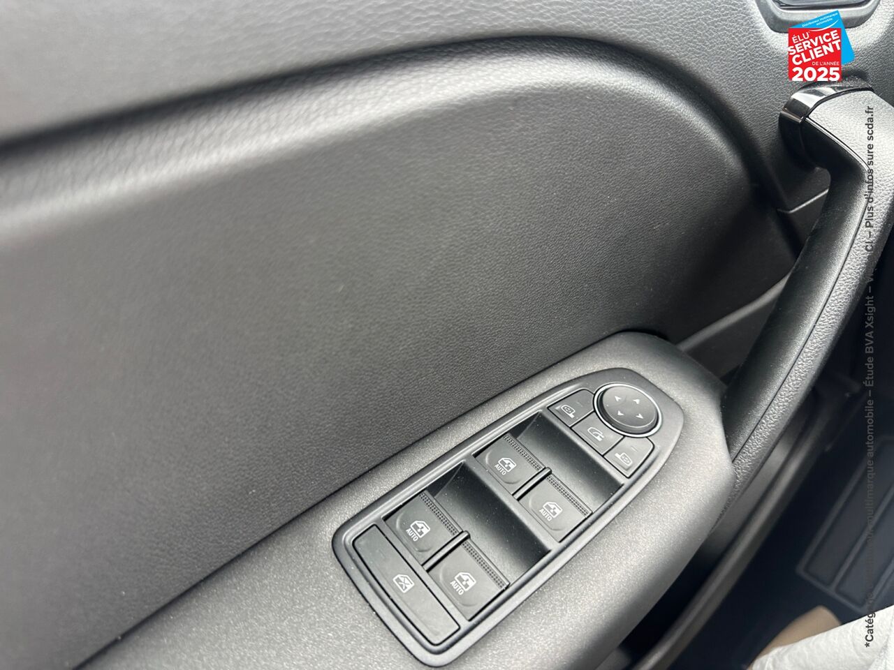 Véhicule d'occasion RENAULT CAPTUR 1.0 ECO-G 100CH EVOLUTION chez Toyota Thionville
