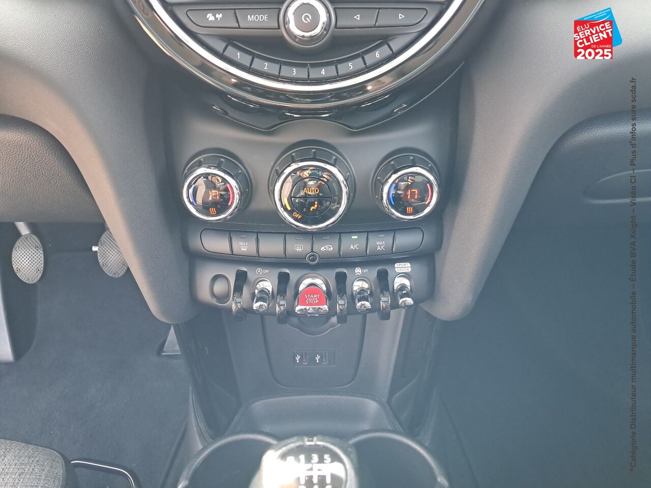 Véhicule d'occasion MINI MINI COOPER 136CH EDITION GREENWICH 115G TPANO GPS RADAR AR chez Volvo Epernay