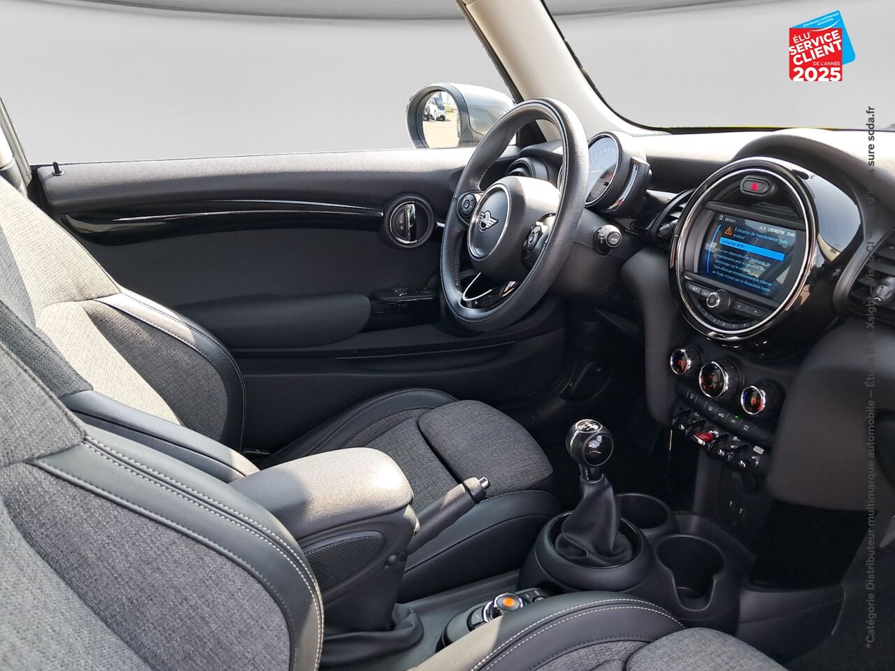 Véhicule d'occasion MINI MINI COOPER 136CH EDITION GREENWICH 115G TPANO GPS RADAR AR chez Volvo Epernay