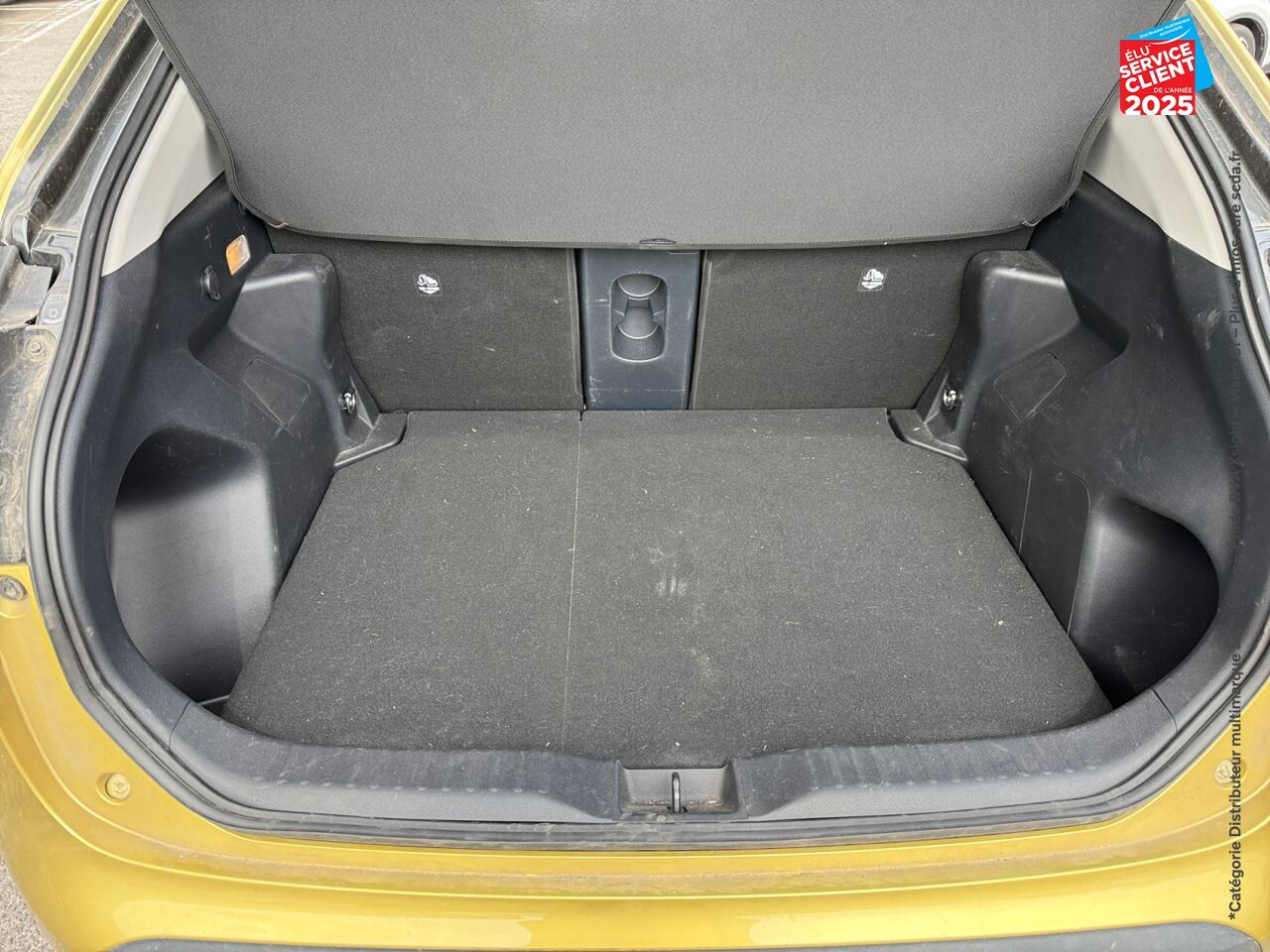 Véhicule d'occasion TOYOTA YARIS CROSS 116H COLLECTION MY22 chez Renault Saint-Louis