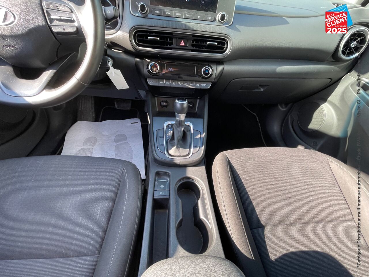 Véhicule d'occasion HYUNDAI KONA 1.6 GDI 141CH HYBRID INTUITIVE DCT-6 chez Hyundai Epernay