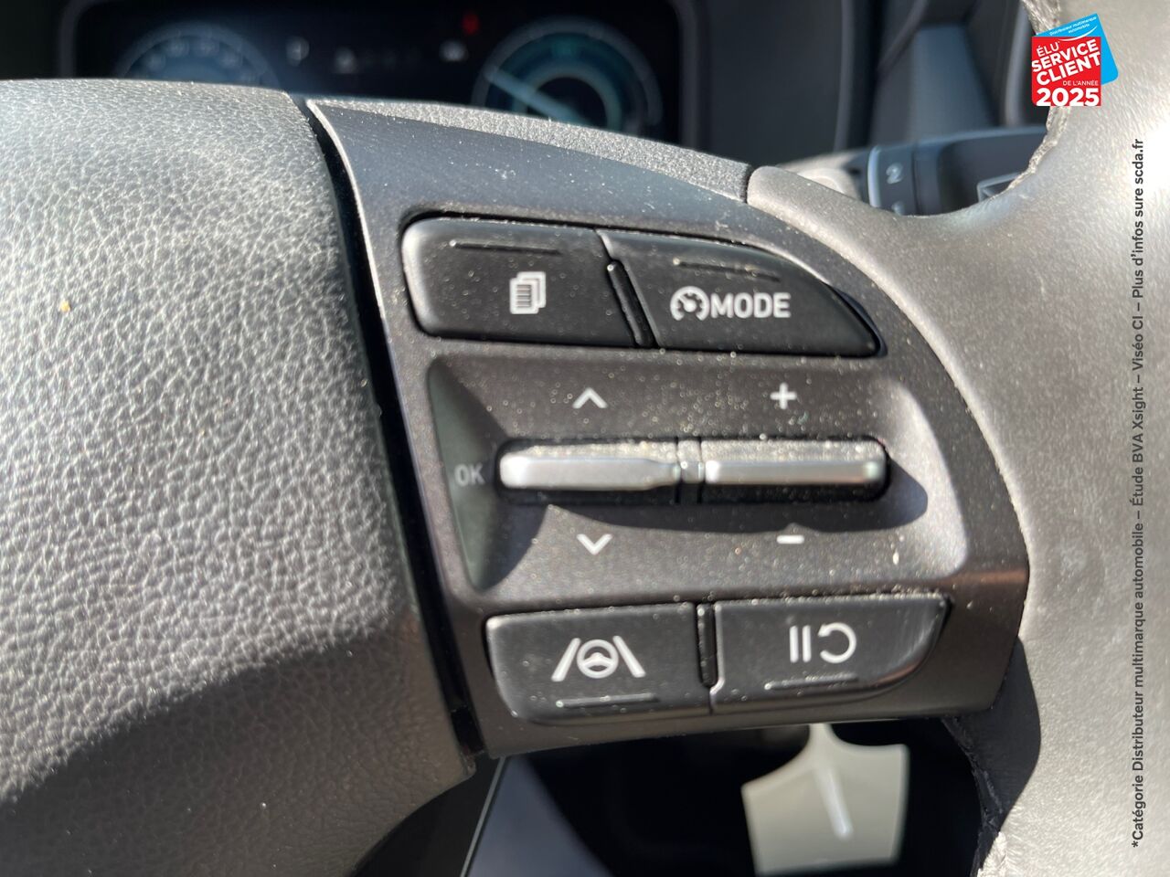 Véhicule d'occasion HYUNDAI KONA 1.6 GDI 141CH HYBRID INTUITIVE DCT-6 chez Hyundai Epernay