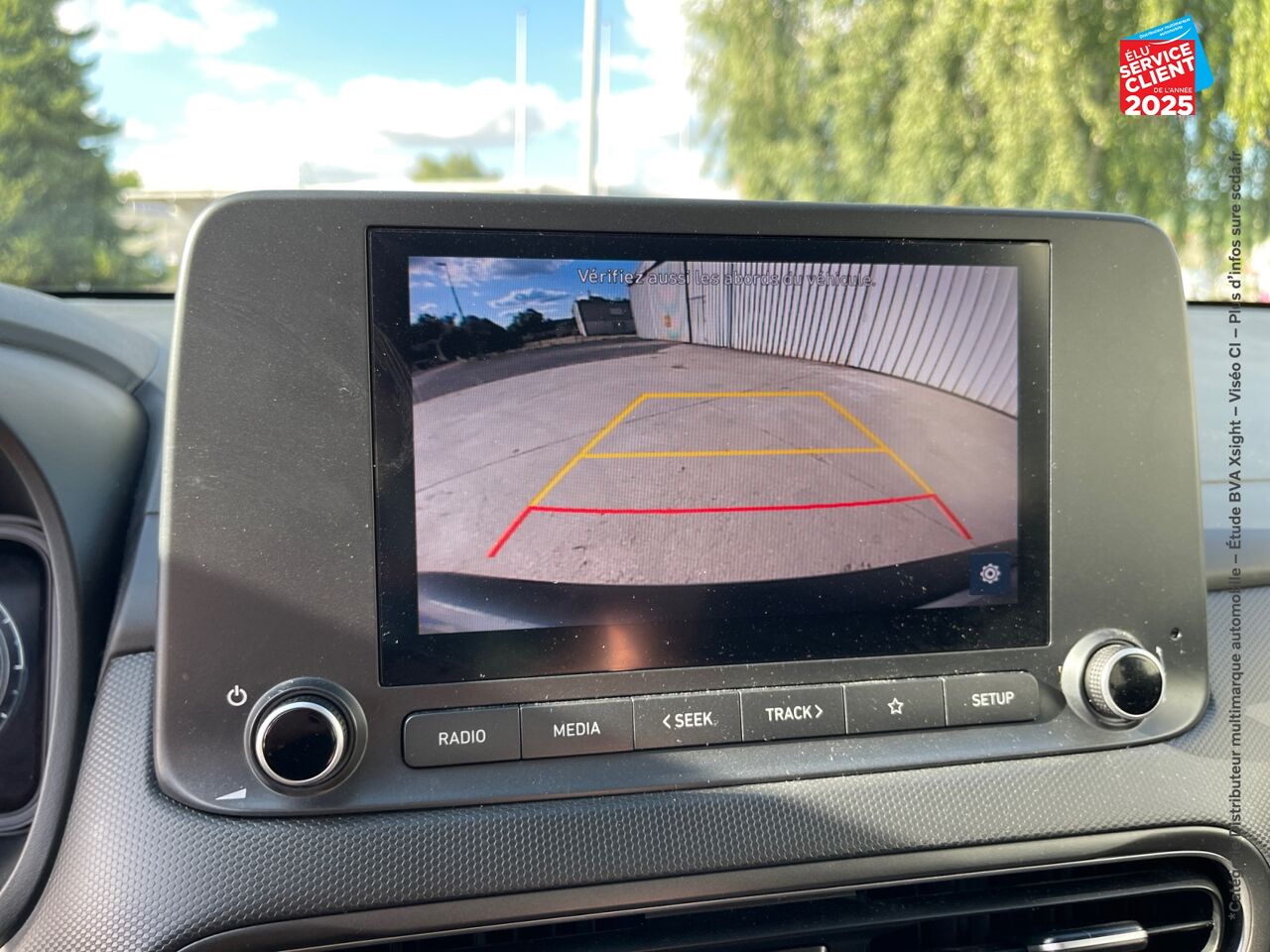 Véhicule d'occasion HYUNDAI KONA 1.6 GDI 141CH HYBRID INTUITIVE DCT-6 chez Hyundai Epernay