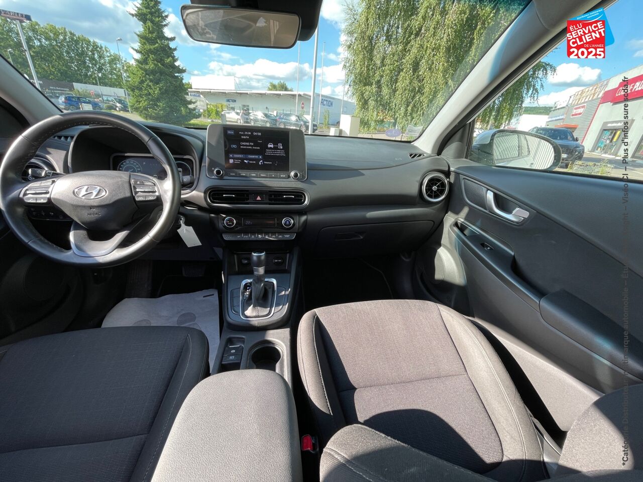Véhicule d'occasion HYUNDAI KONA 1.6 GDI 141CH HYBRID INTUITIVE DCT-6 chez Hyundai Epernay