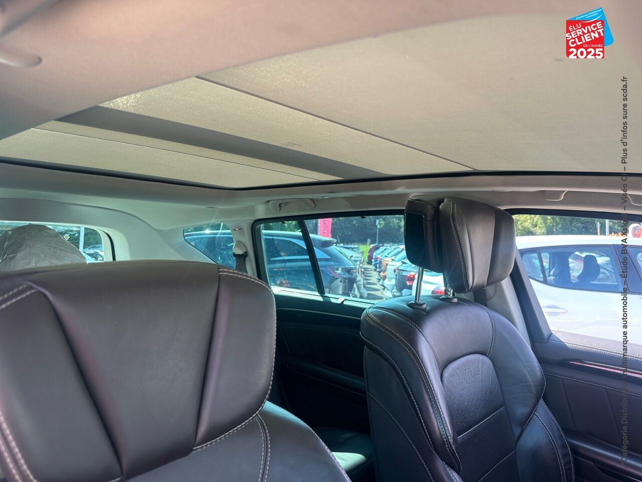 Véhicule d'occasion RENAULT ESPACE 2.0 BLUE DCI 200CH INITIALE PARIS EDC chez Renault Saint-Louis