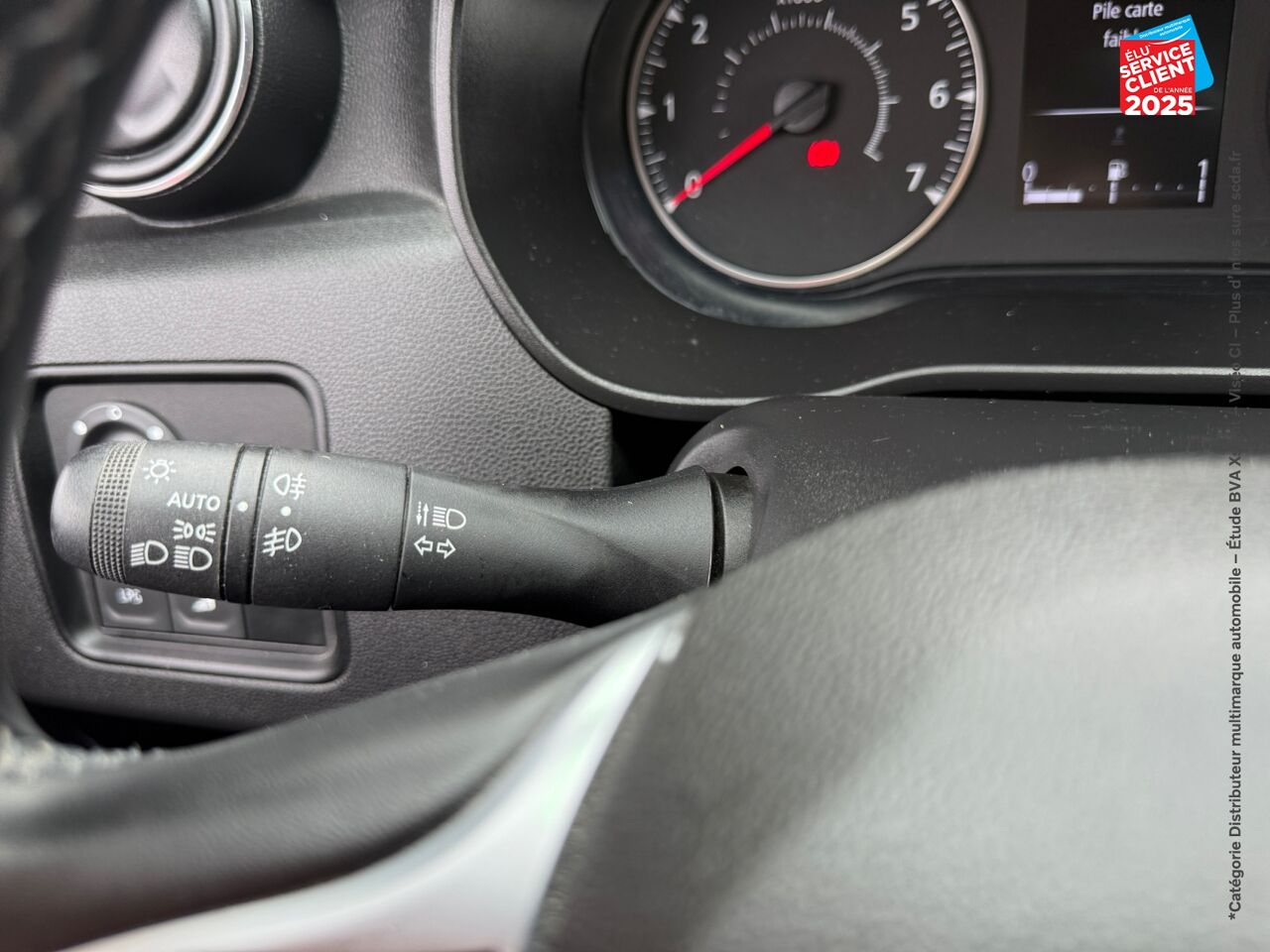 Véhicule d'occasion DACIA DUSTER 1.0 ECO-G 100CH PRESTIGE 4X2 ATTELAGE chez Renault Colmar