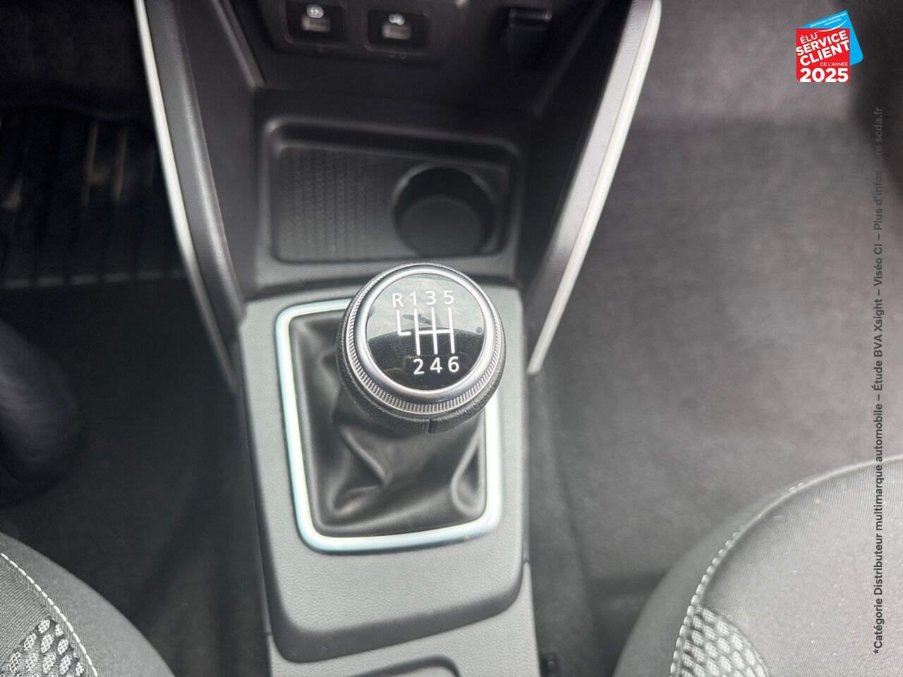 Véhicule d'occasion DACIA DUSTER 1.0 ECO-G 100CH PRESTIGE 4X2 ATTELAGE chez Renault Colmar