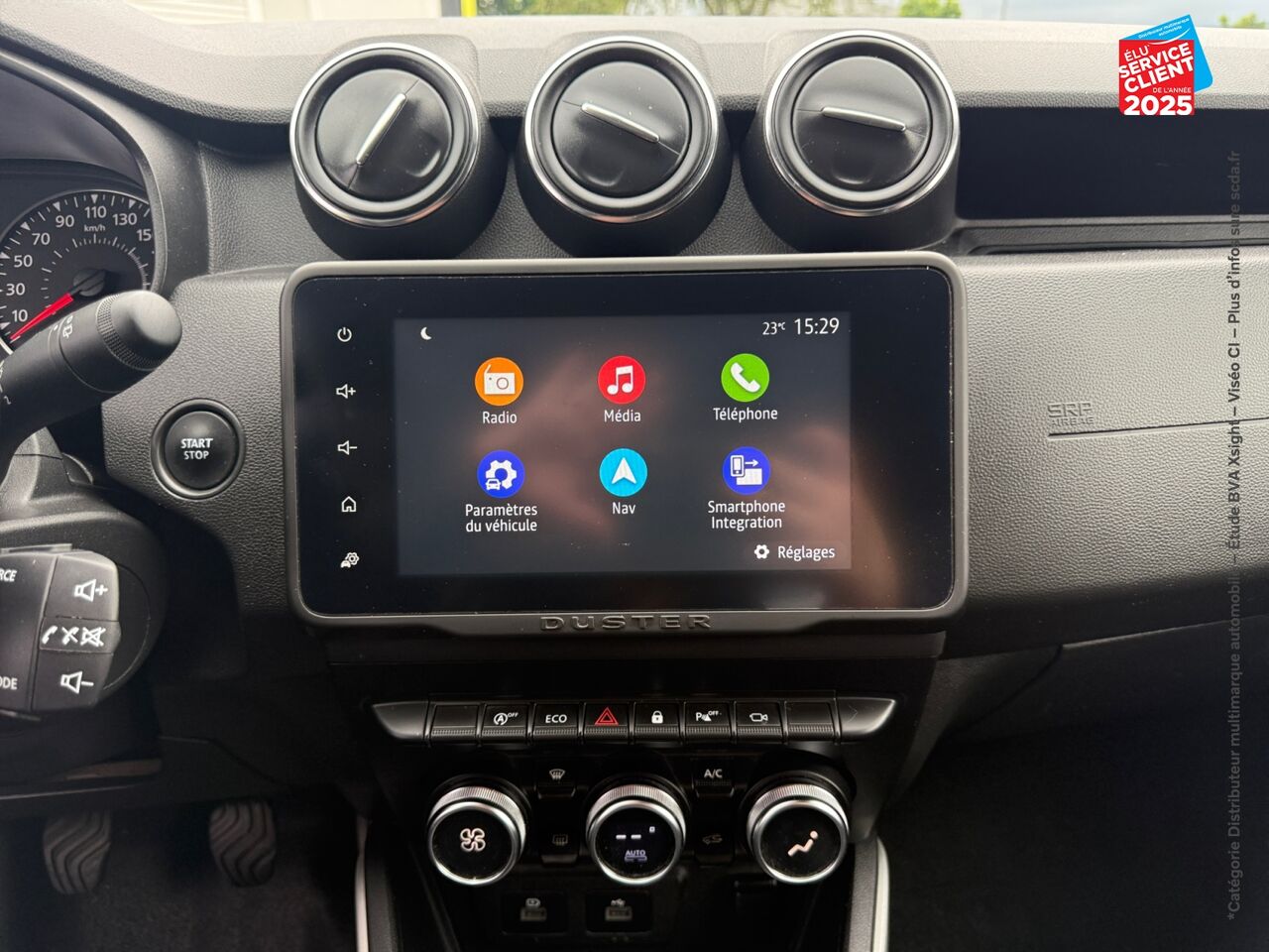 Véhicule d'occasion DACIA DUSTER 1.0 ECO-G 100CH PRESTIGE 4X2 ATTELAGE chez Renault Colmar