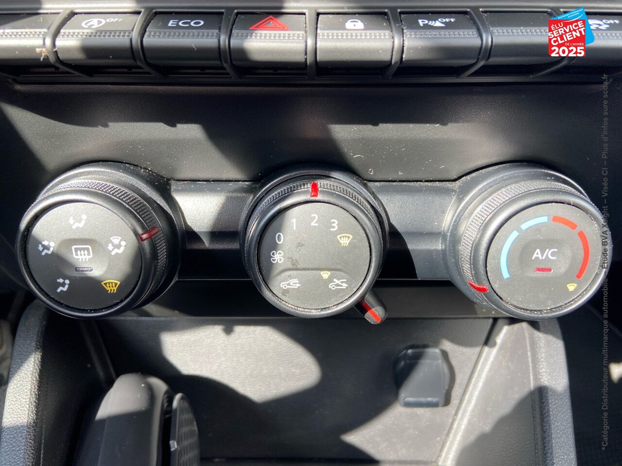 Véhicule d'occasion DACIA DUSTER 1.5 BLUE DCI 115CH PRESTIGE 4X4 chez Renault Saint-Louis