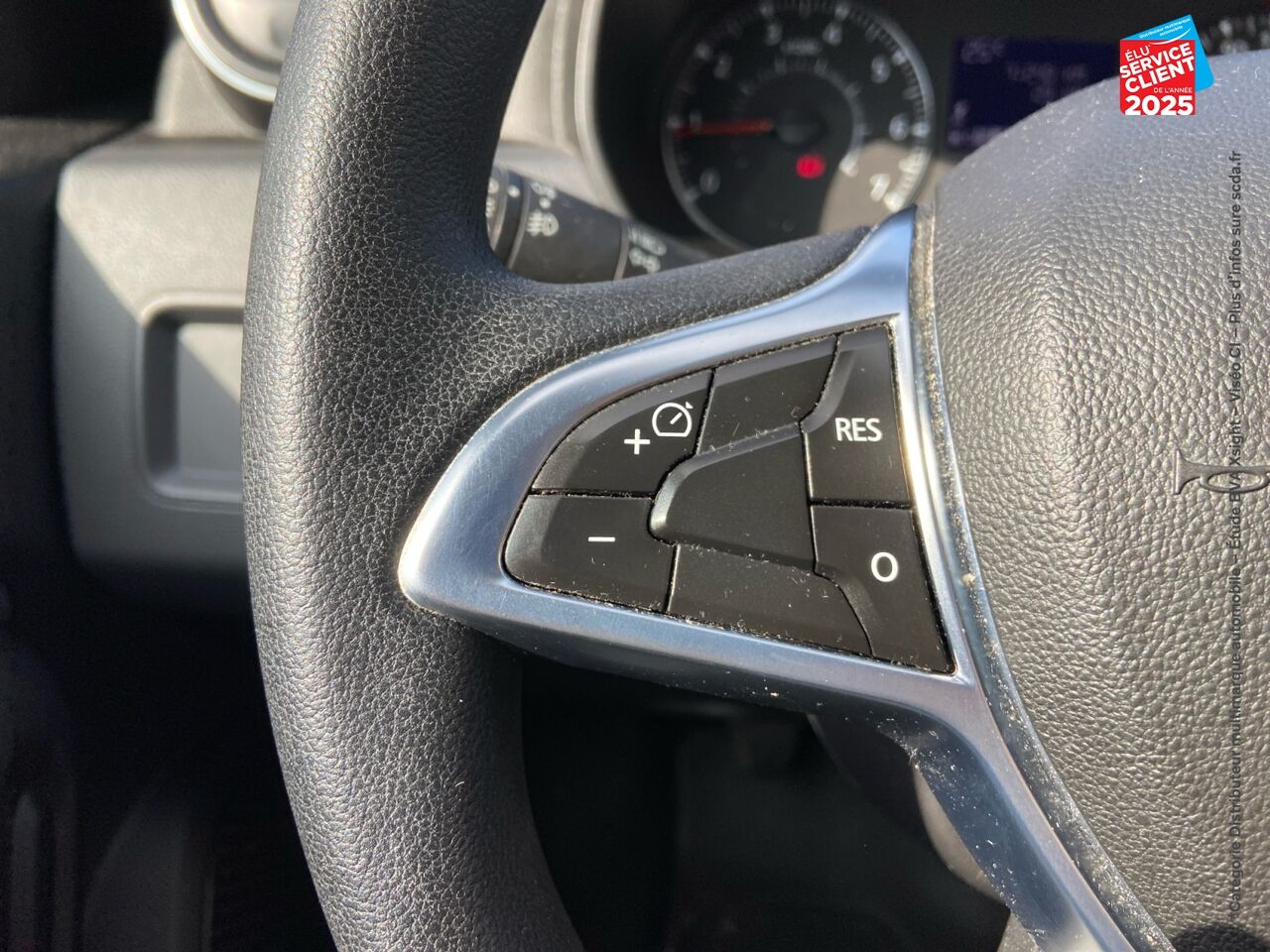 Véhicule d'occasion DACIA DUSTER 1.5 BLUE DCI 115CH PRESTIGE 4X4 chez Renault Saint-Louis