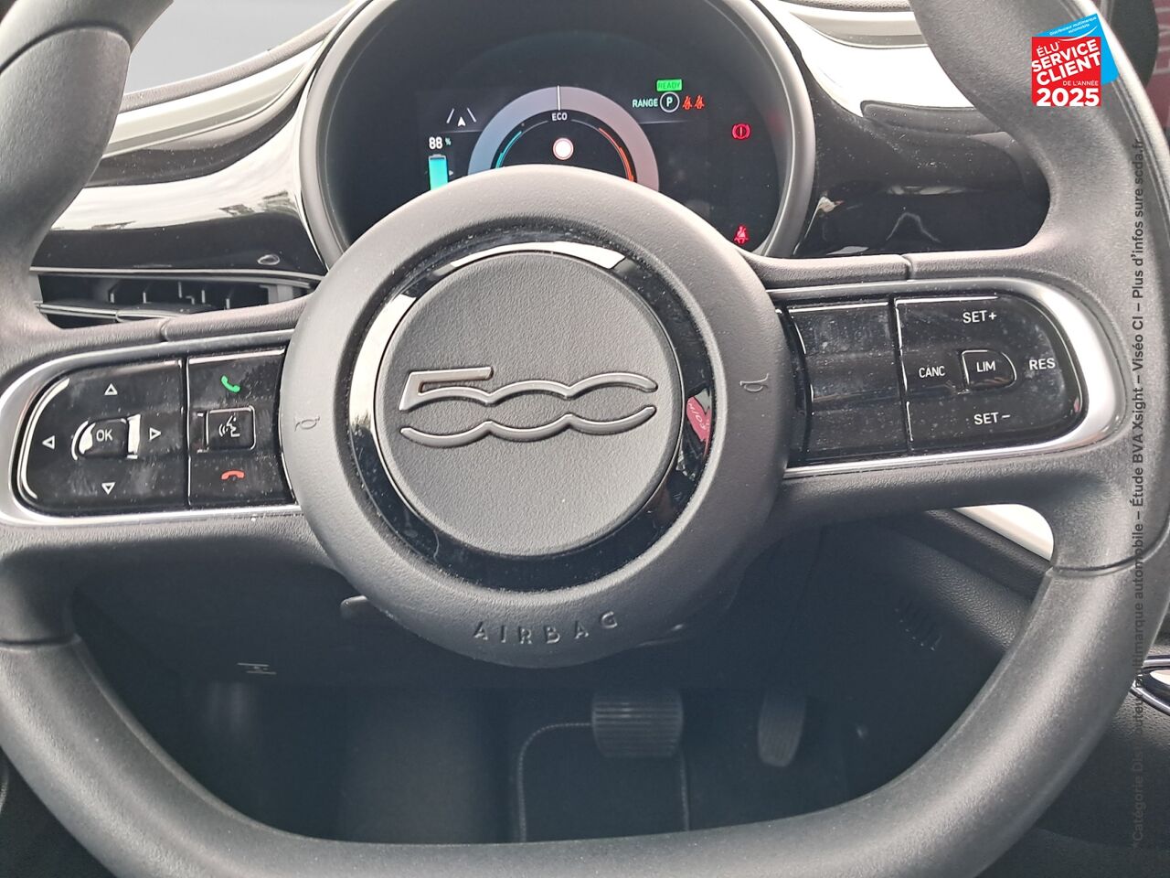 Véhicule d'occasion FIAT 500 E 95CH ACTION PLUS chez Toyota Saint Dizier