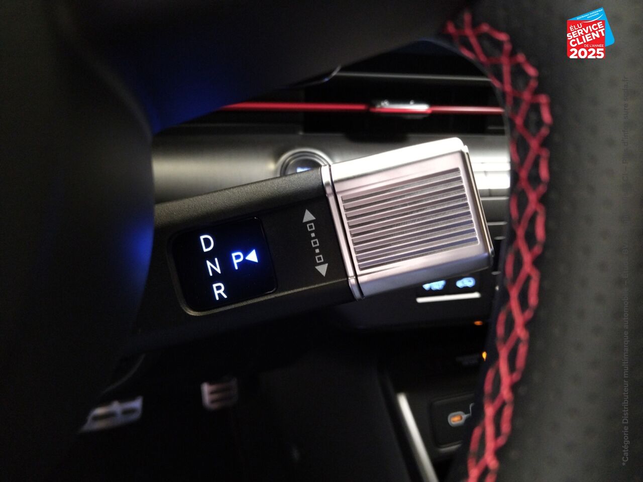 Véhicule neuf HYUNDAI KONA 1.6 GDI 129CH HYBRID N LINE EXECUTIVE DCT-6 chez Hyundai Epernay