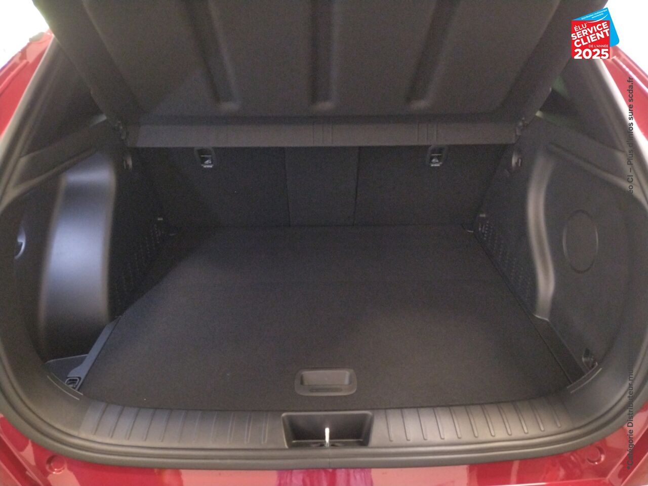 Véhicule neuf HYUNDAI KONA 1.6 GDI 129CH HYBRID N LINE EXECUTIVE DCT-6 chez Hyundai Epernay