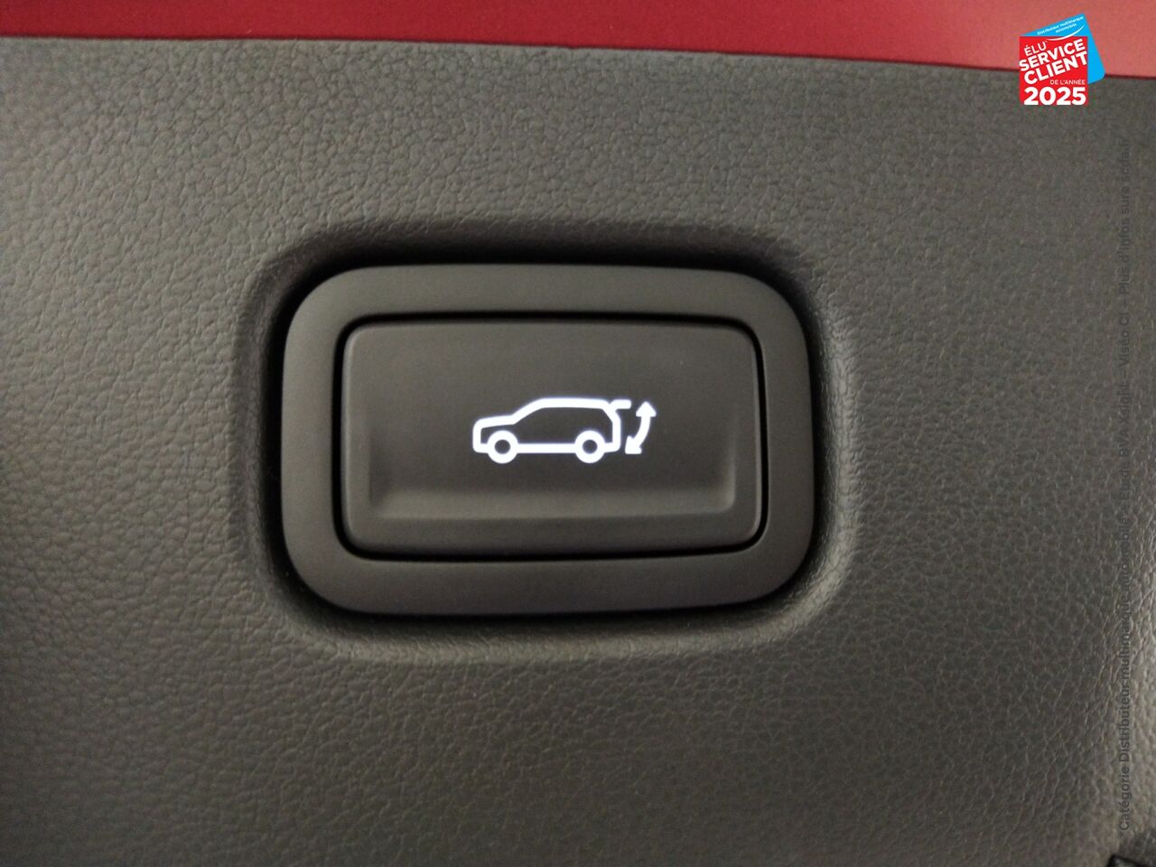 Véhicule neuf HYUNDAI KONA 1.6 GDI 129CH HYBRID N LINE EXECUTIVE DCT-6 chez Hyundai Epernay