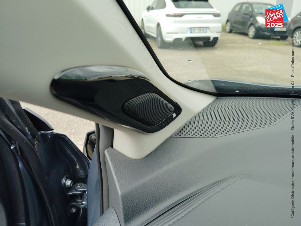 Véhicule d'occasion TOYOTA C-HR 184H COLLECTION 2WD E-CVT MY20 chez Toyota Sarreguemines