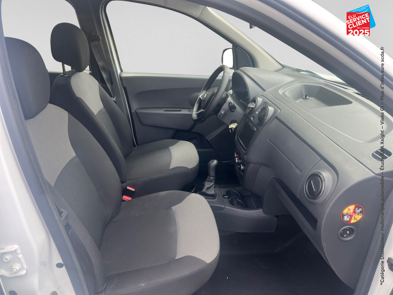 Véhicule d'occasion DACIA LODGY 1.6 SCE 100CH SILVER LINE 5 PLACES chez Hyundai Epernay