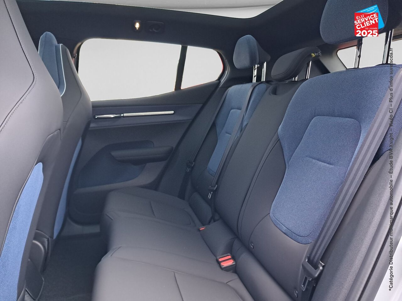 Véhicule d'occasion VOLVO EX30 SINGLE EXTENDED RANGE 272CH ULTRA chez MINI Lons-Le-Saunier