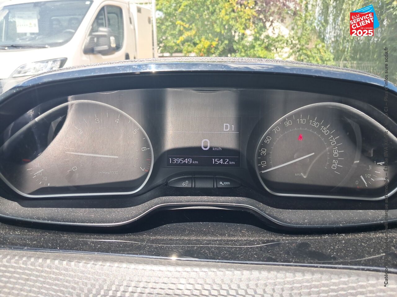 Véhicule d'occasion PEUGEOT 208 1.2 PURETECH 110CH ALLURE SS EAT6 5CV 5P chez Hyundai Epernay