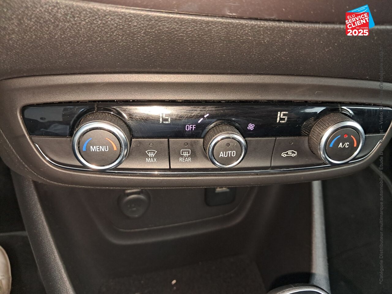 Véhicule d'occasion OPEL CROSSLAND X 1.2 TURBO 110CH INNOVATION BVA EURO 6D-T chez Renault Sélestat
