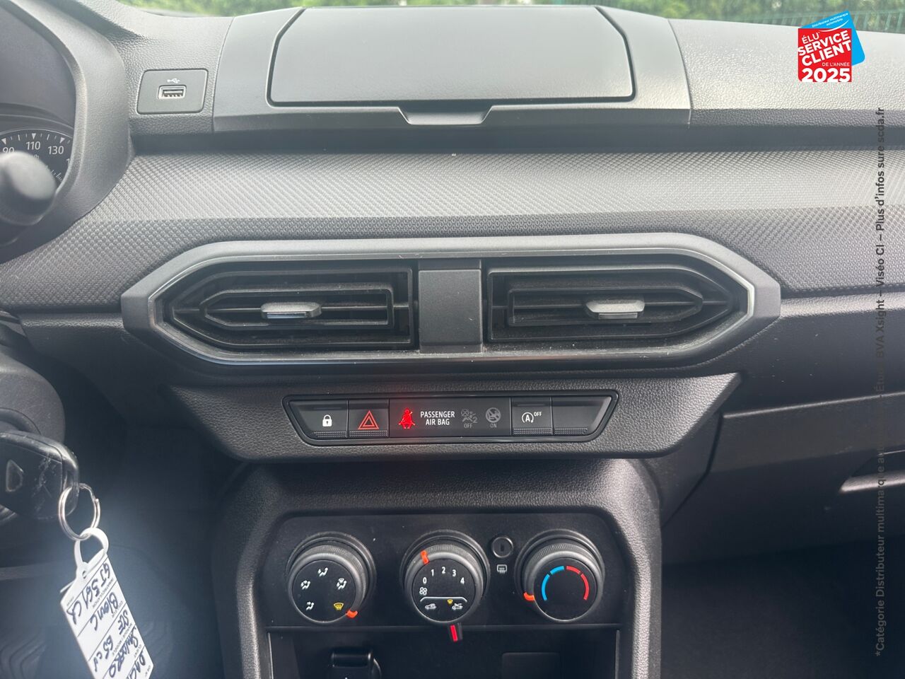 Véhicule d'occasion DACIA SANDERO 1.0 SCE 65CH ESSENTIAL chez Renault Saint-Louis