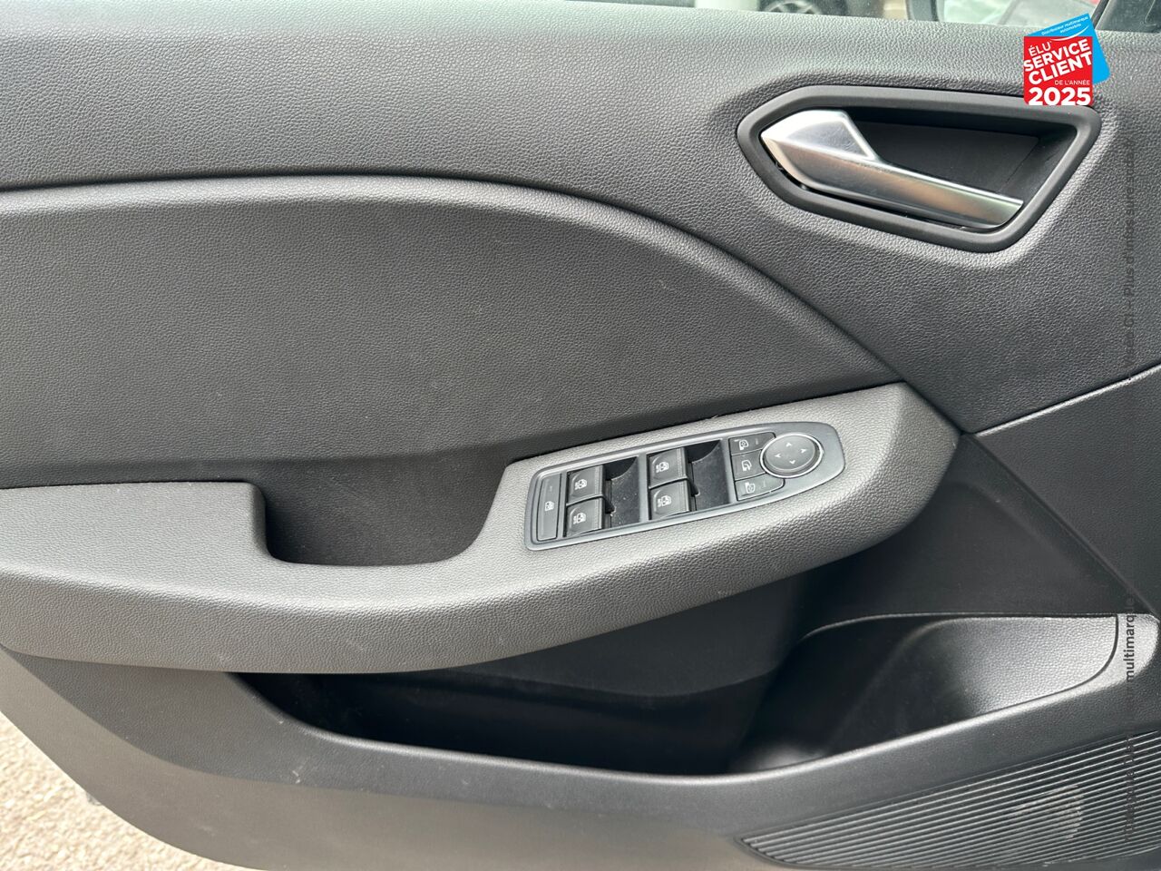 Véhicule d'occasion RENAULT CLIO 1.0 TCE 90CH EVOLUTION chez Renault Colmar