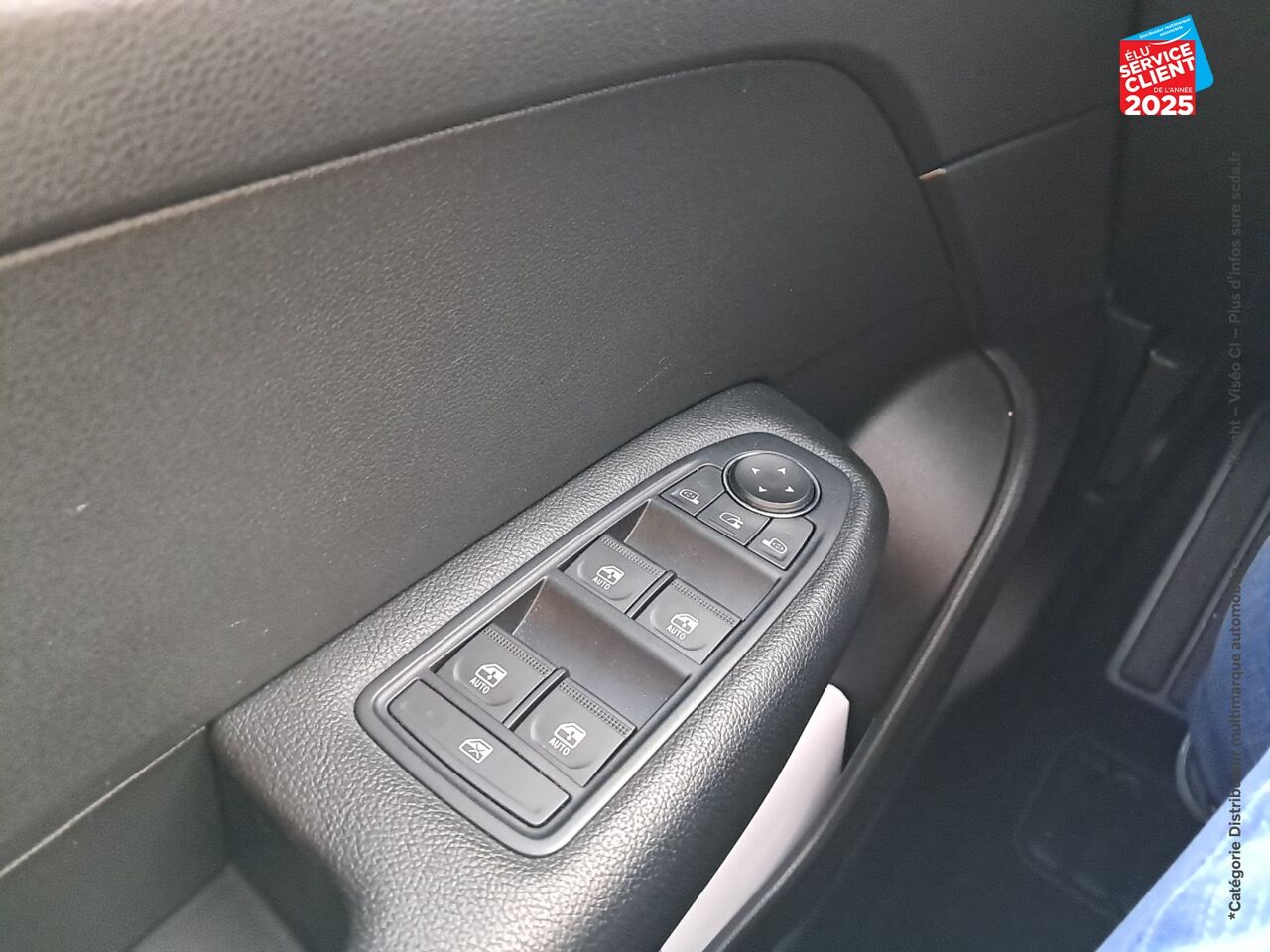 Véhicule d'occasion RENAULT ARKANA 1.3 TCE MILD HYBRID 140CH EVOLUTION EDC -22 chez Nissan Dijon