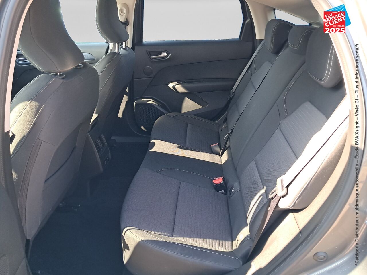 Véhicule d'occasion RENAULT ARKANA 1.3 TCE MILD HYBRID 140CH EVOLUTION EDC -22 chez Nissan Dijon