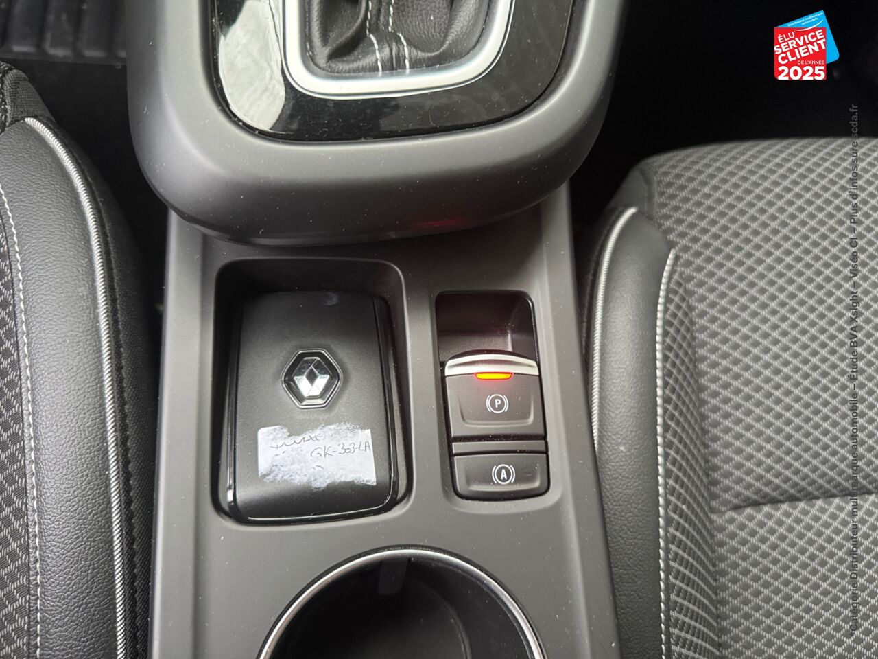 Véhicule d'occasion RENAULT ARKANA 1.3 TCE MILD HYBRID 140CH TECHNO EDC -22 GPS chez Hyundai Epernay