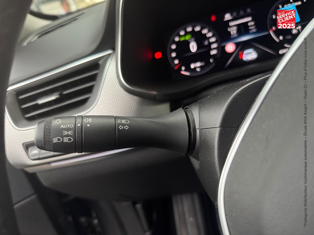 Véhicule d'occasion RENAULT ARKANA 1.3 TCE MILD HYBRID 140CH TECHNO EDC -22 GPS chez Hyundai Epernay
