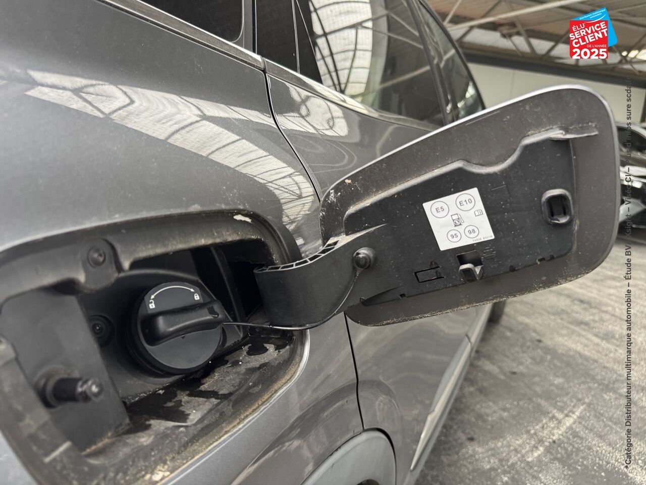 Véhicule d'occasion RENAULT ARKANA 1.3 TCE MILD HYBRID 140CH TECHNO EDC -22 GPS chez Hyundai Epernay