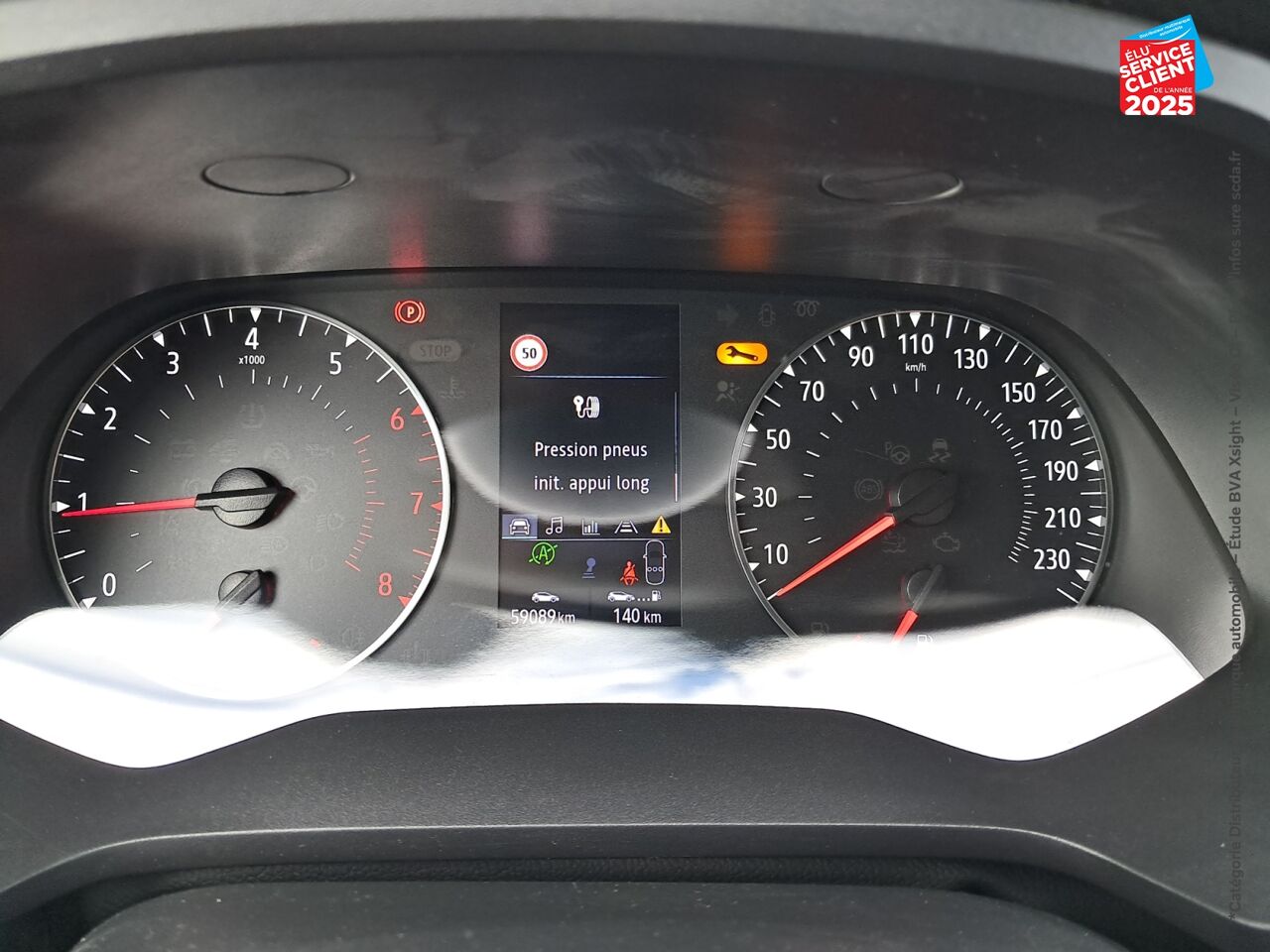 Véhicule d'occasion RENAULT CAPTUR 1.0 TCE 100CH ZEN chez Toyota Thionville