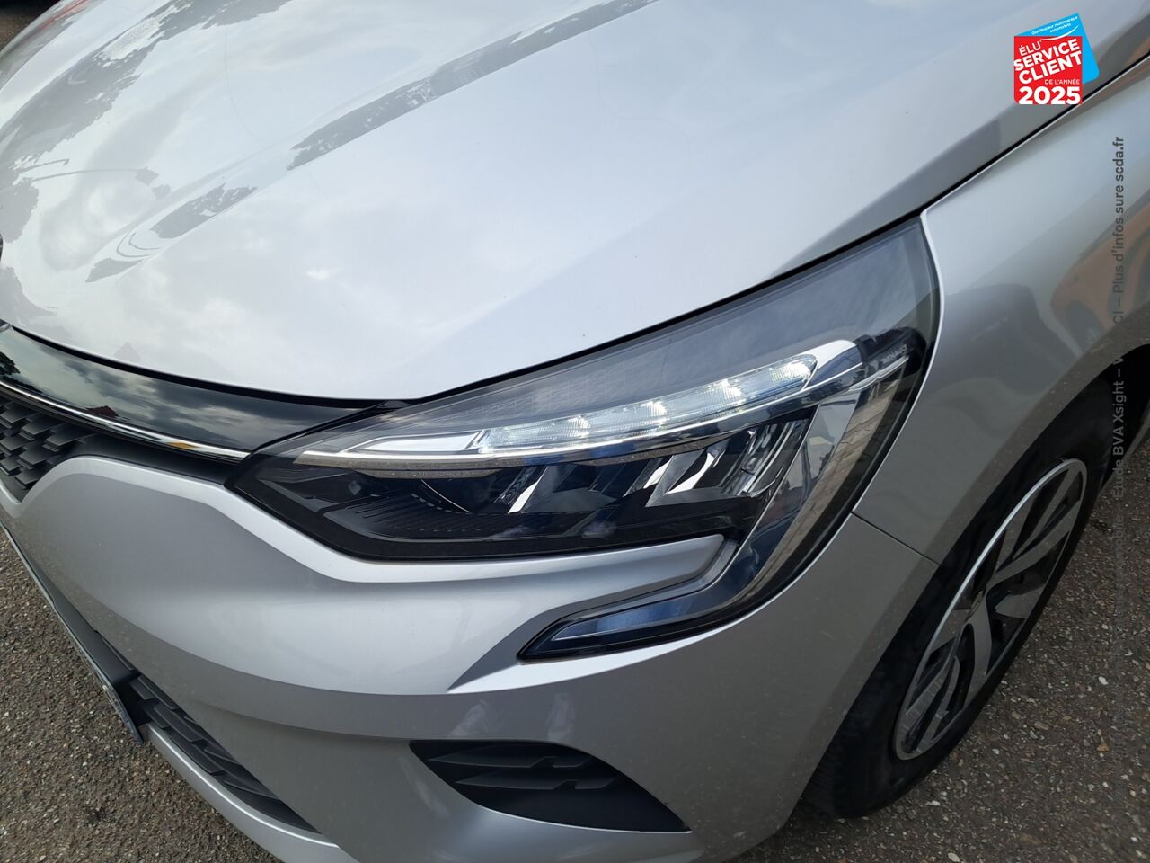 Véhicule d'occasion RENAULT CLIO 1.0 TCE 90CH EQUILIBRE chez Toyota Verdun