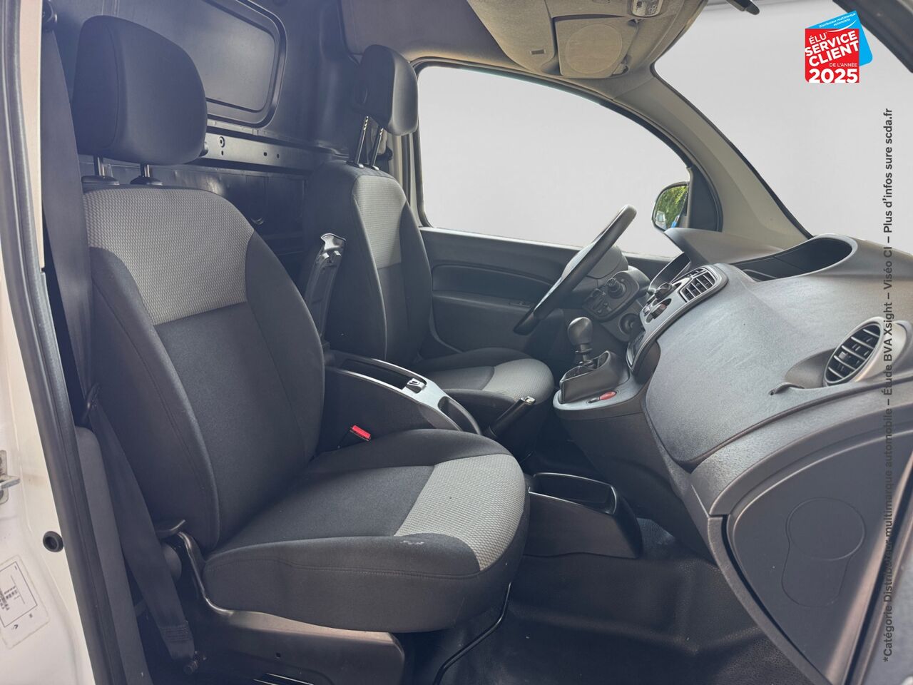 Véhicule d'occasion RENAULT KANGOO EXPRESS 1.5 BLUE DCI 80CH GRAND CONFORT 5CV chez Renault Sélestat