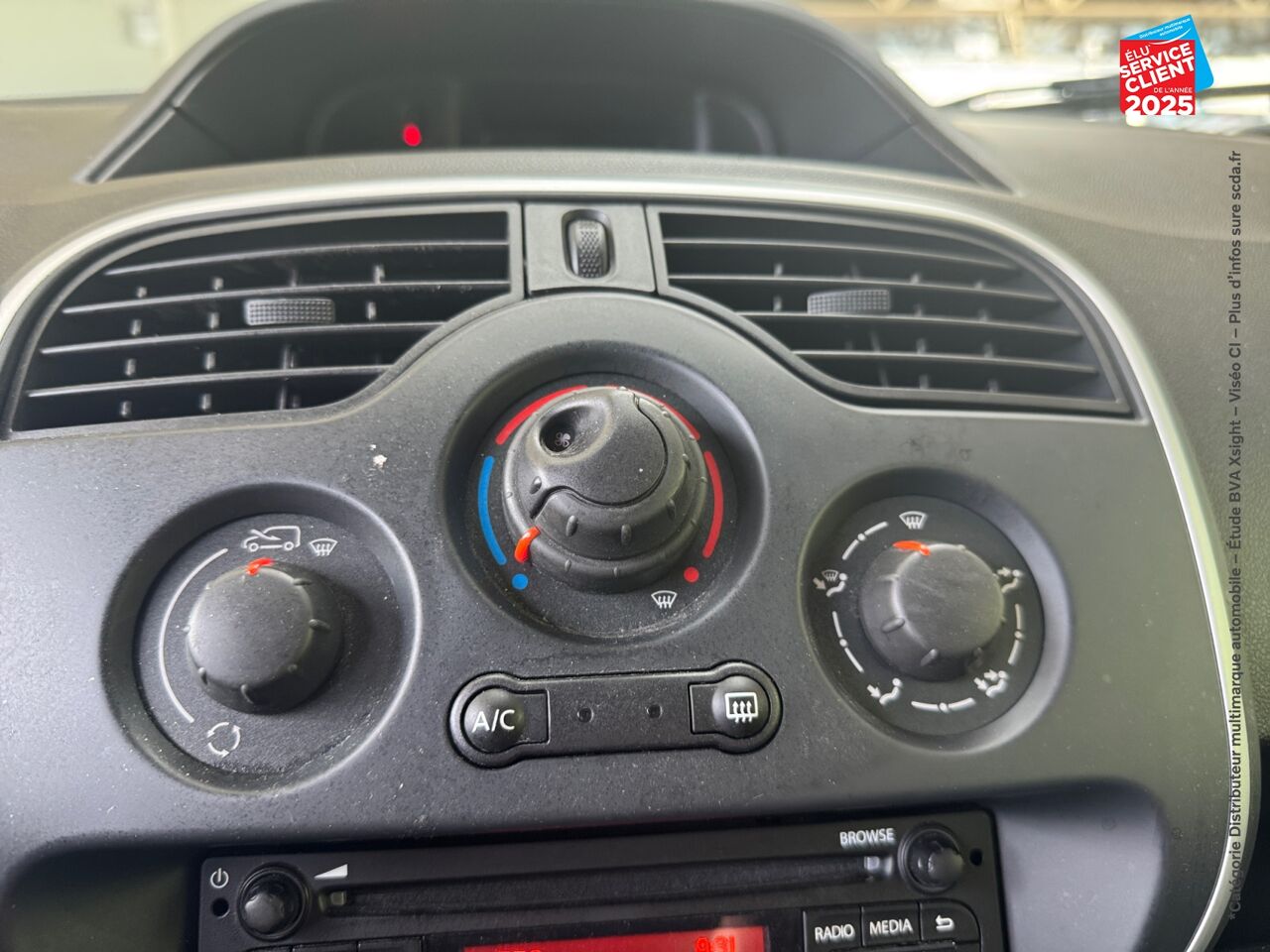 Véhicule d'occasion RENAULT KANGOO EXPRESS 1.5 BLUE DCI 80CH GRAND CONFORT 5CV chez Renault Sélestat