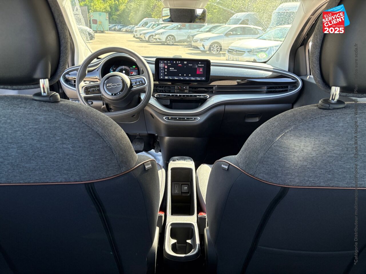 Véhicule d'occasion FIAT 500 E 118CH ICONE chez Hyundai Reims