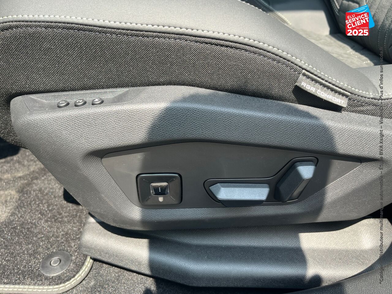 chez Peugeot Charleville