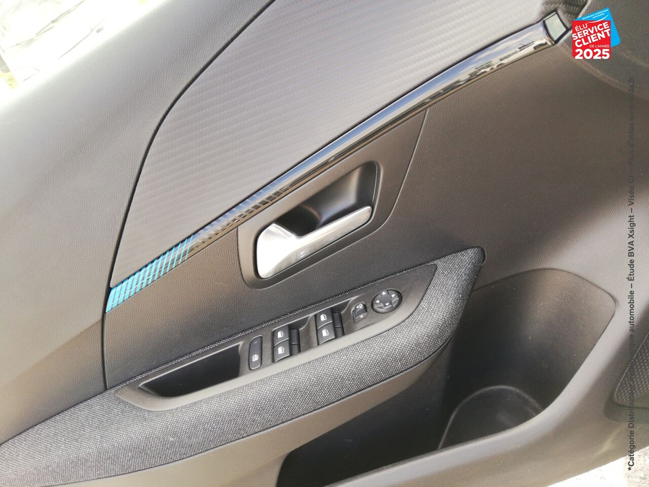 Véhicule d'occasion PEUGEOT 208 E-136CH STYLE chez Toyota Besançon