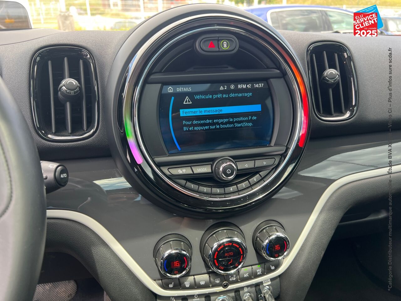 Véhicule d'occasion MINI COUNTRYMAN COOPER SE 136CH + 88CH EXQUISITE ALL4 BVA TPANO SIEGES CHAUF/CUIR chez MINI Besançon