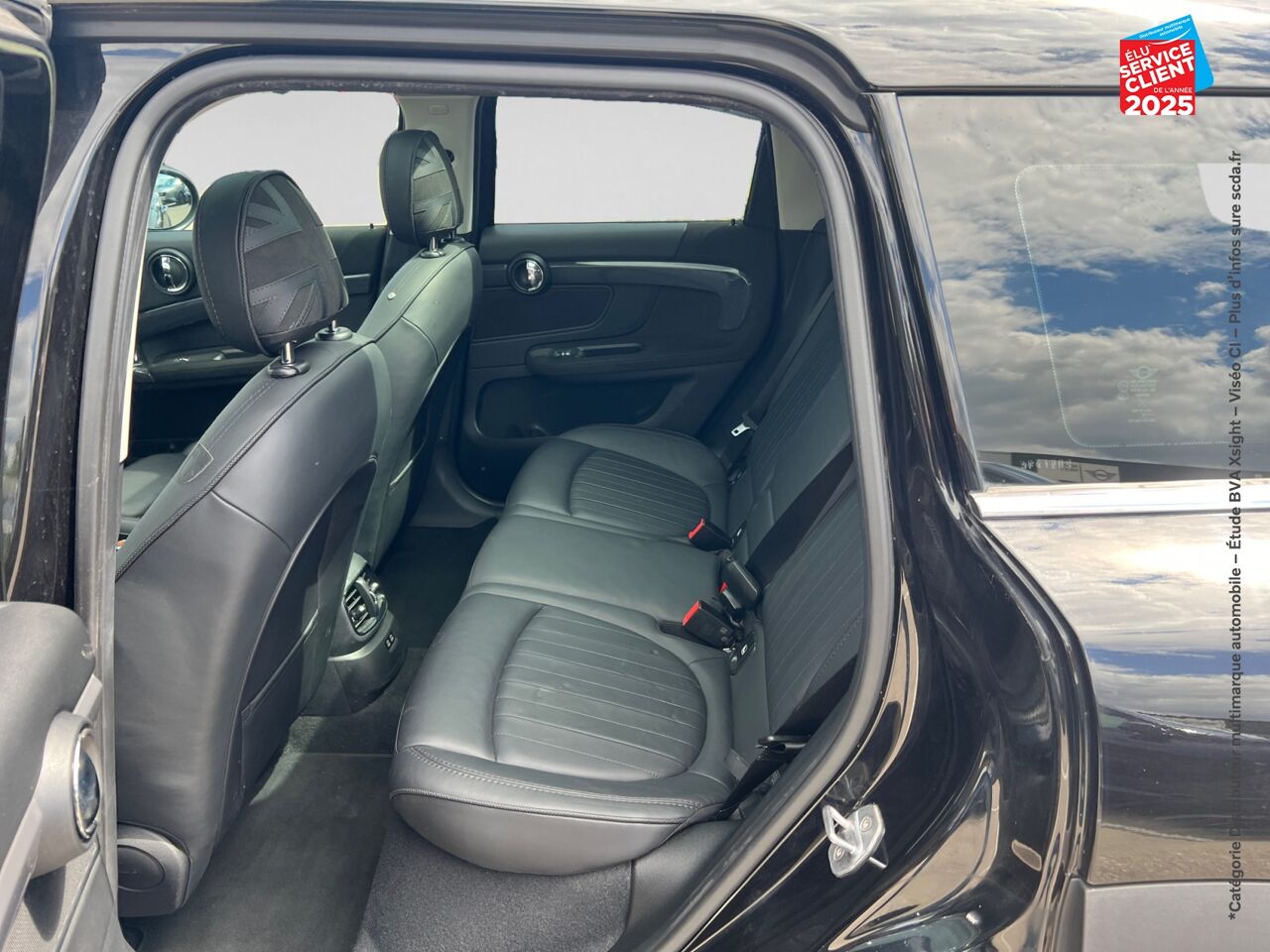 Véhicule d'occasion MINI COUNTRYMAN COOPER SE 136CH + 88CH EXQUISITE ALL4 BVA TPANO SIEGES CHAUF/CUIR chez MINI Besançon