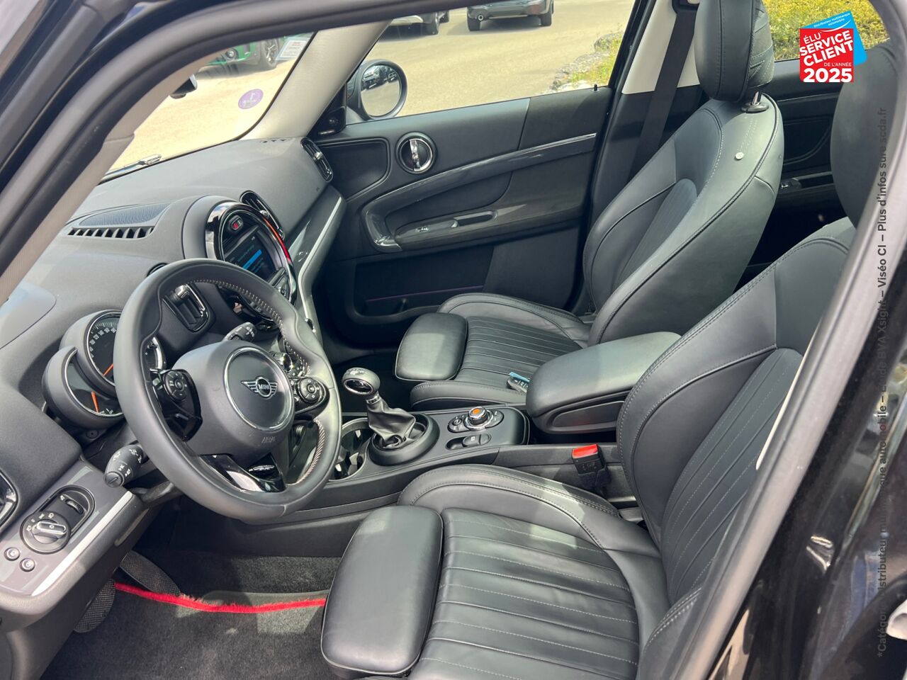 Véhicule d'occasion MINI COUNTRYMAN COOPER SE 136CH + 88CH EXQUISITE ALL4 BVA TPANO SIEGES CHAUF/CUIR chez MINI Besançon