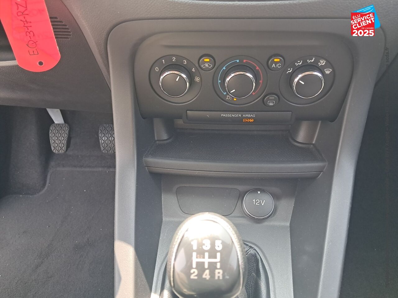 Véhicule d'occasion FORD KA+ 1.2 TI-VCT 70CH SS ESSENTIAL chez Opel Saint-Dizier