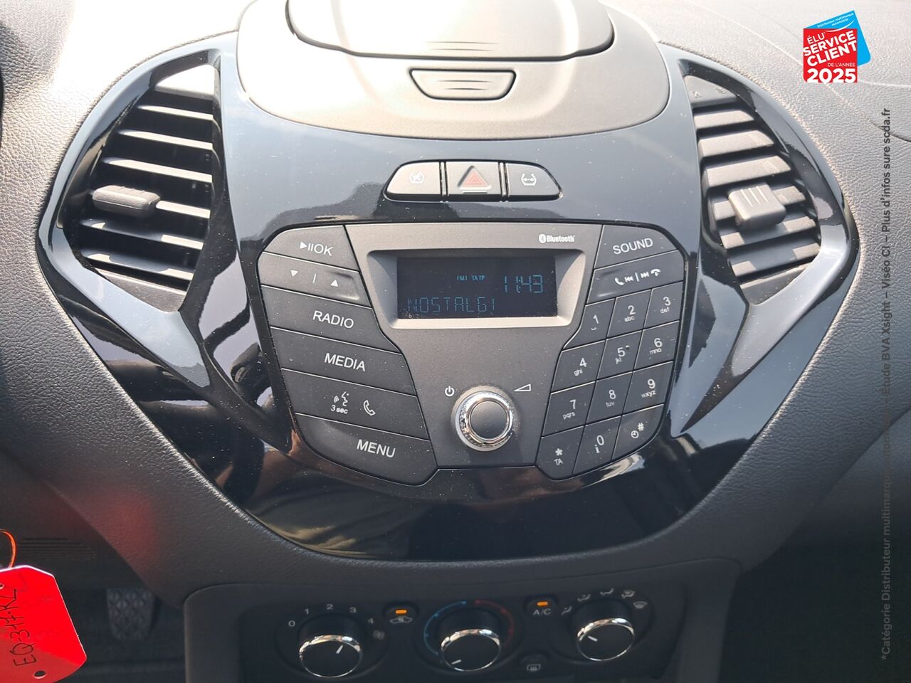 Véhicule d'occasion FORD KA+ 1.2 TI-VCT 70CH SS ESSENTIAL chez Opel Saint-Dizier