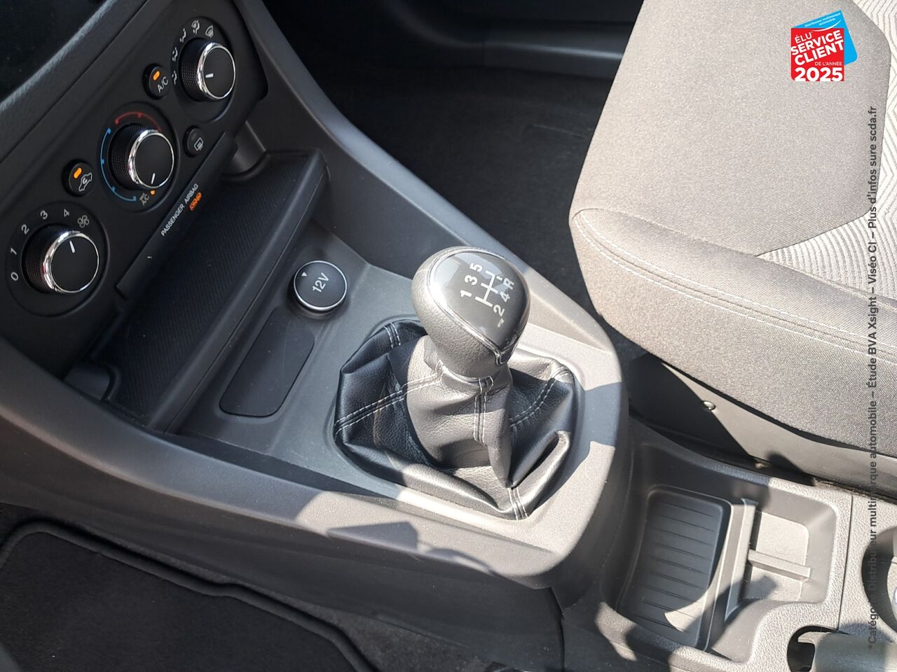 Véhicule d'occasion FORD KA+ 1.2 TI-VCT 70CH SS ESSENTIAL chez Opel Saint-Dizier
