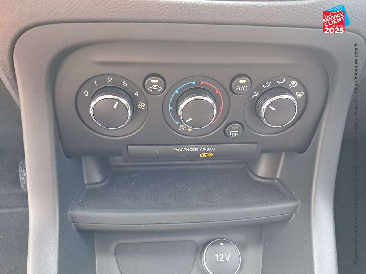 Véhicule d'occasion FORD KA+ 1.2 TI-VCT 70CH SS ESSENTIAL chez Opel Saint-Dizier