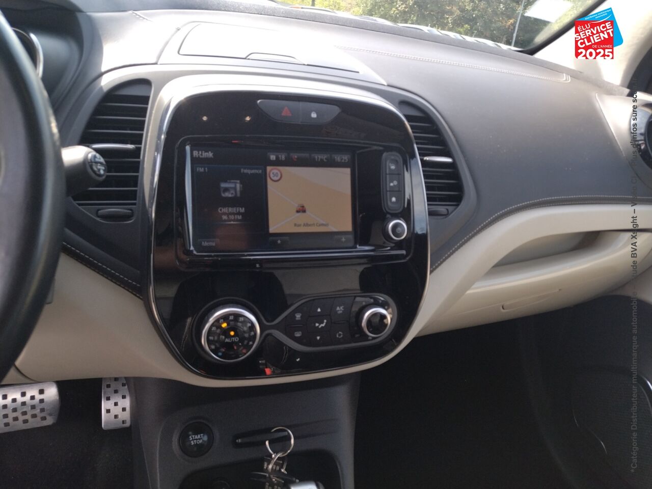 Véhicule d'occasion RENAULT CAPTUR 1.2 TCE 120CH ENERGY INITIALE PARIS EDC chez Dacia Belfort