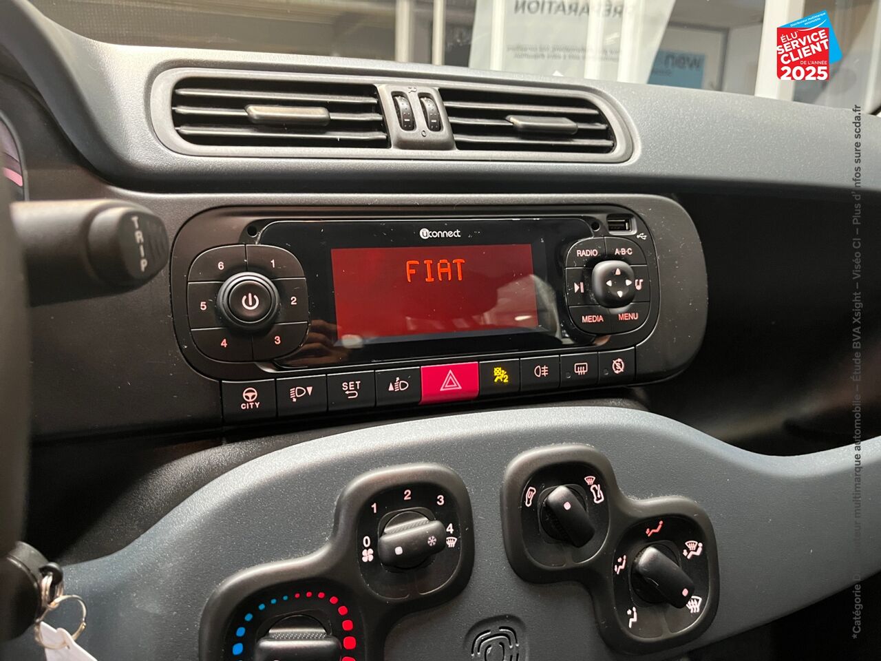Véhicule d'occasion FIAT PANDA 1.2 8V 69CH EASY chez Renault Saint-Louis