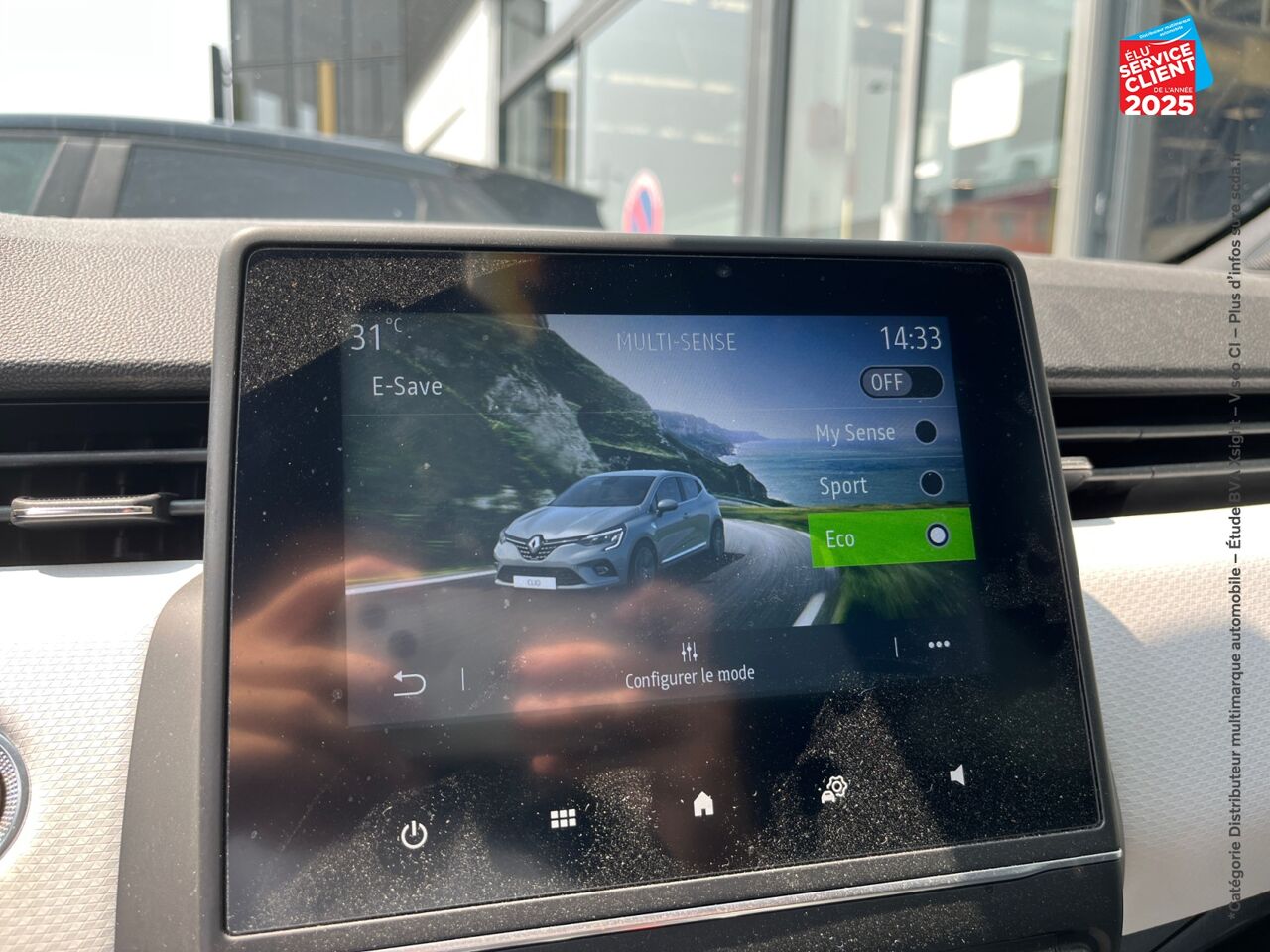 Véhicule d'occasion RENAULT CLIO 1.6 E-TECH HYBRIDE 145CH TECHNO CAMERA chez Opel Saint-Dizier