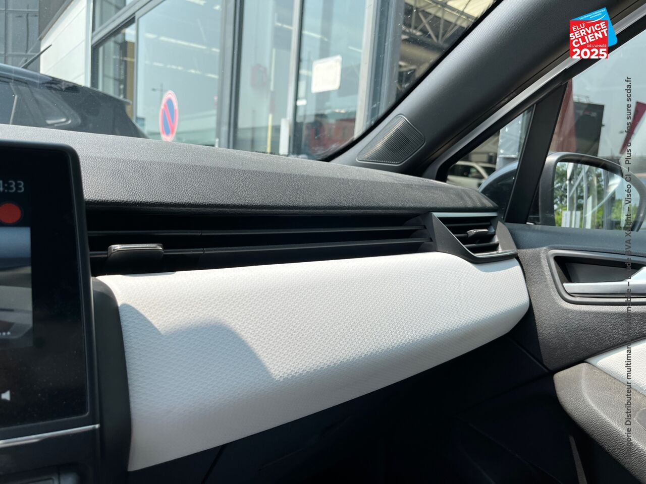 Véhicule d'occasion RENAULT CLIO 1.6 E-TECH HYBRIDE 145CH TECHNO CAMERA chez Opel Saint-Dizier